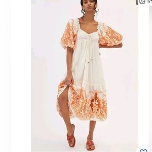 Anthropologie Tina puff sleeve White Dress with Orange Floral appliqué Trim XS